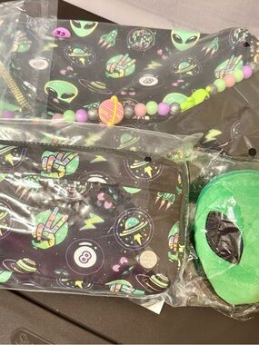 Gold Blush Alien Chaser Combo Set bag, chain wallet & charm